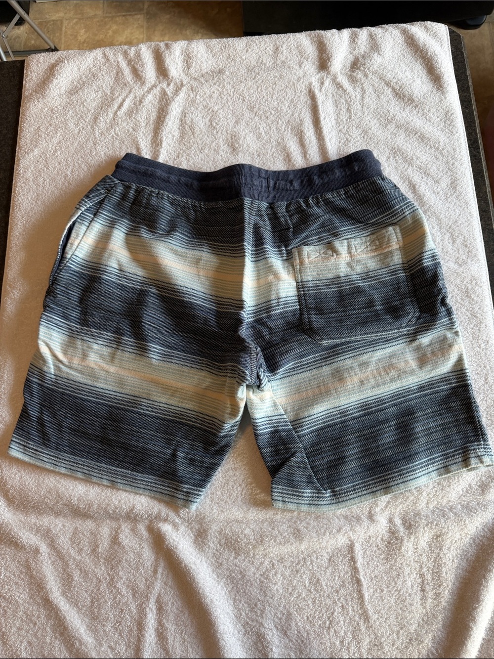 Billabong Men's Blue and Cream Striped Athletic Shorts - Picture 2 of 2